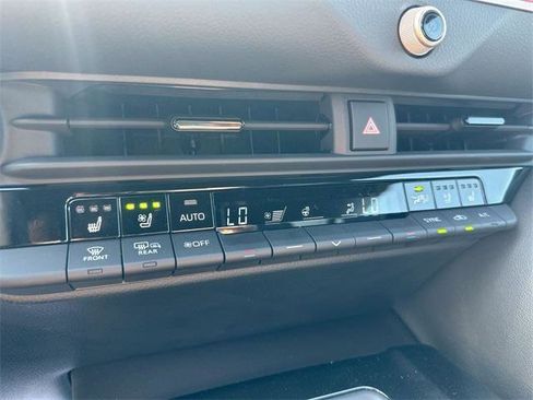 Certified 2025 Toyota Crown Nightshade image 19