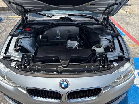 Used 2018 BMW 320i Sedan RWD image 64