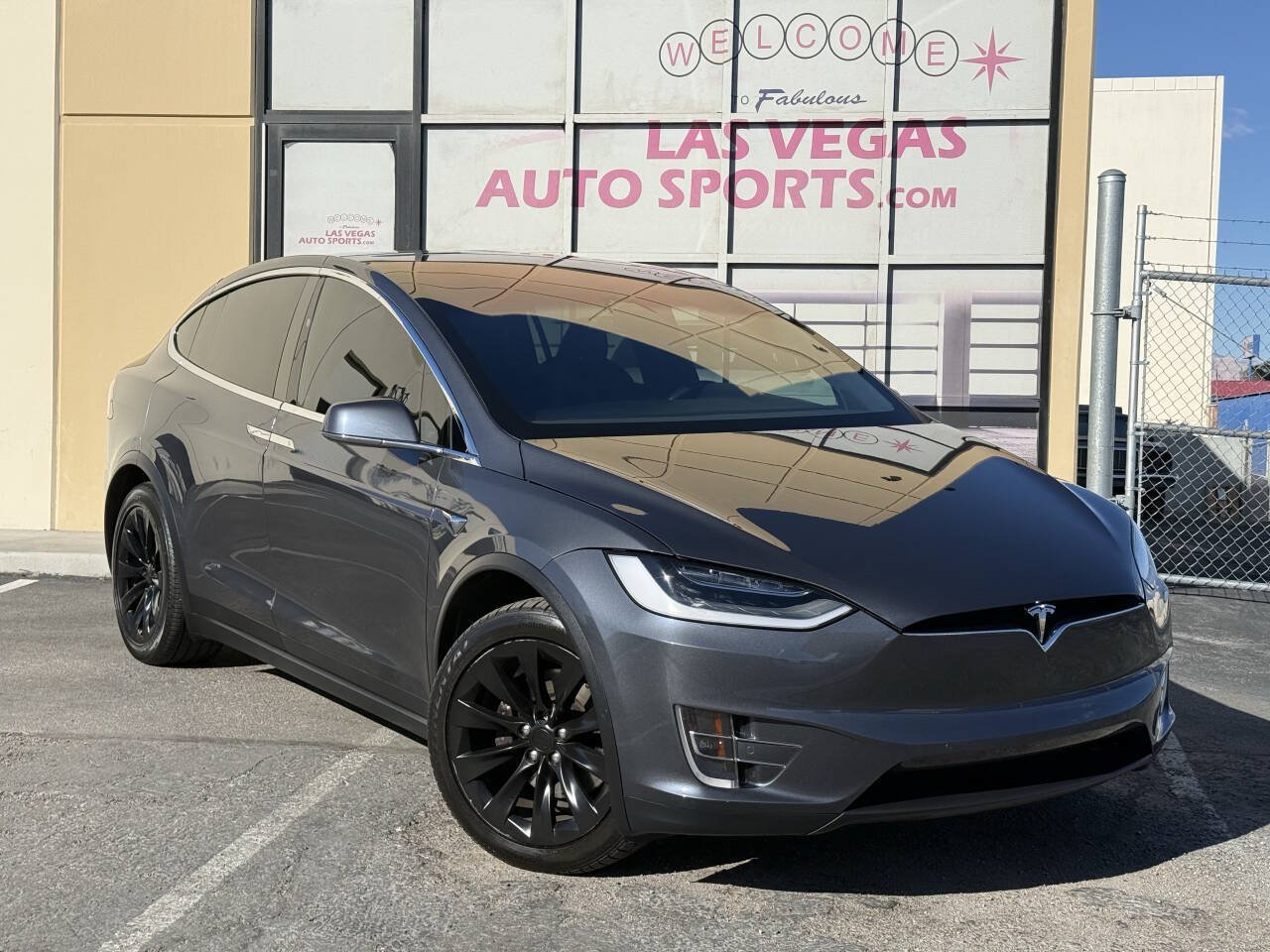 Used 2020 Tesla Model X Long Range AWD/4WD image 3