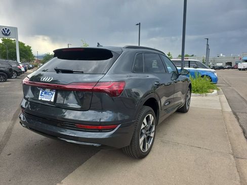 Used 2022 Audi e-tron Premium AWD/4WD image 5
