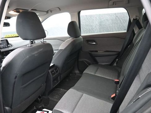 Used 2021 Nissan Rogue SV AWD/4WD image 17