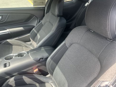 Used 2024 Ford Mustang Coupe image 15