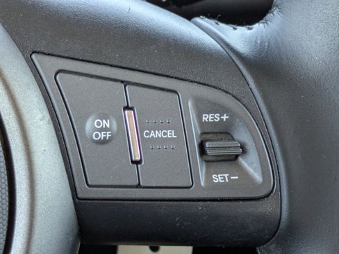 Used 2013 Kia Soul + image 25