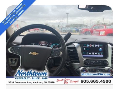 Used 2019 Chevrolet Suburban Premier AWD/4WD image 13