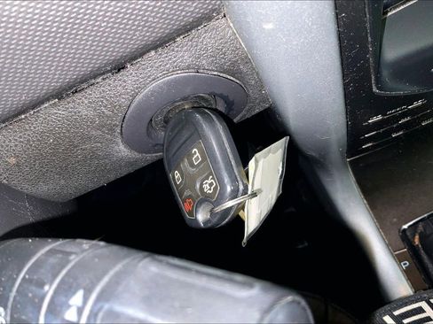 Used 2012 Ford Edge SEL image 14