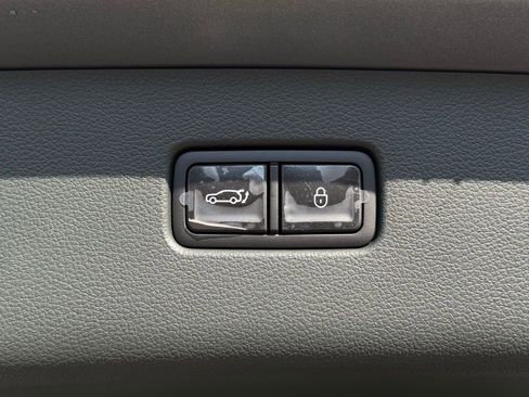 New 2026 Genesis GV80 2.5T Advanced image 18