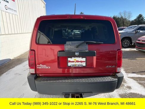 Used 2007 Dodge Nitro SE image 10