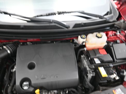 Used 2024 Buick Enclave Premium image 21