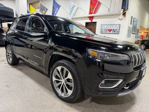 Used 2019 Jeep Cherokee Overland w/ Technology Group image 14