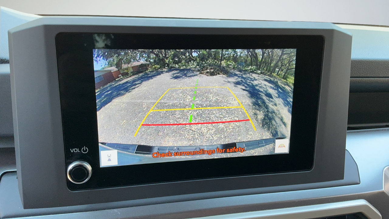 Used 2025 Toyota Tacoma SR5 AWD/4WD image 11
