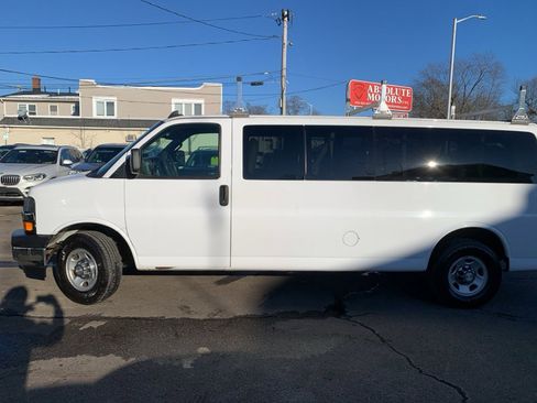 Used 2017 Chevrolet Express 3500 LT w/ LT Preferred Equipment Group image 8