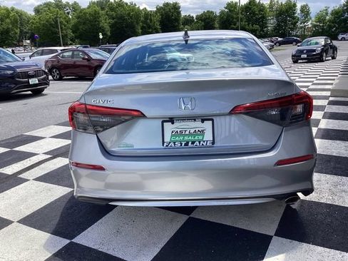 Used 2024 Honda Civic Sport image 7