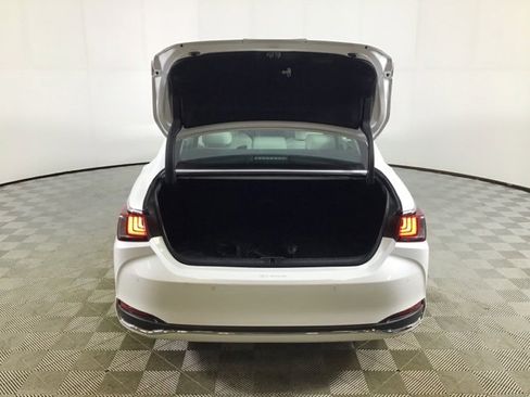 Used 2023 Lexus ES 300h w/ Premium Package image 20