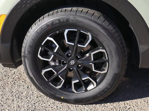 Used 2024 Hyundai Santa Cruz SE image 44