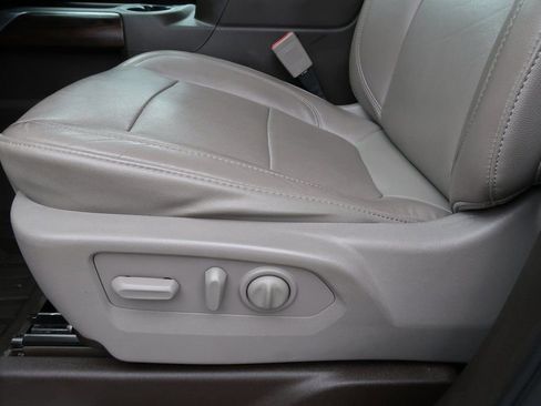 Certified 2019 GMC Sierra 1500 SLT w/ SLT Premium Plus Package image 12