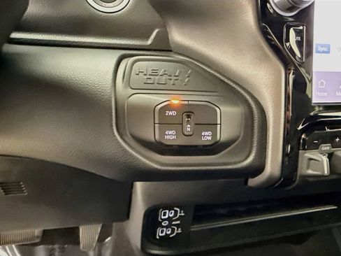 Used 2026 RAM 2500 Big Horn AWD/4WD image 33