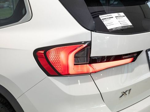 New 2026 BMW X1 xDrive28i w/ Convenience Package image 9
