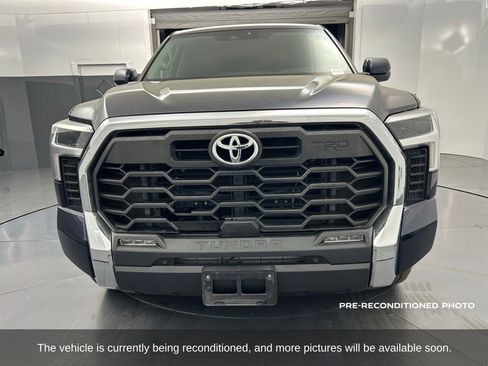 Used 2022 Toyota Tundra SR5 w/ TRD Off-Road Package image 9