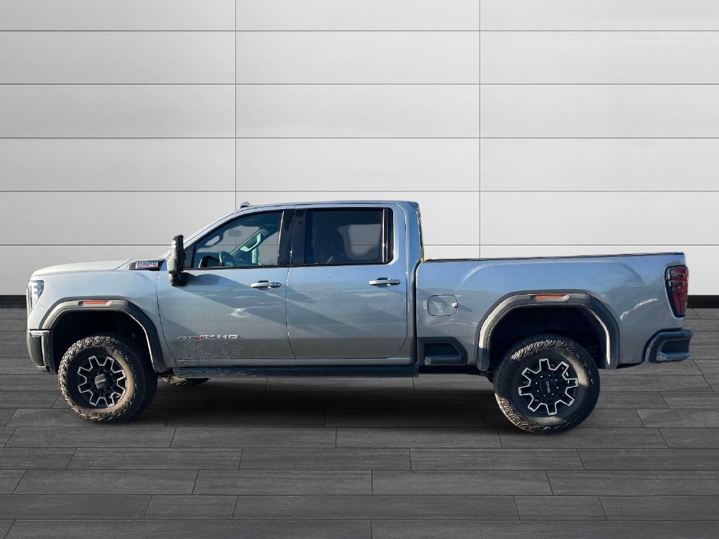 Used 2026 GMC Sierra 2500 AT4X AWD/4WD image 2