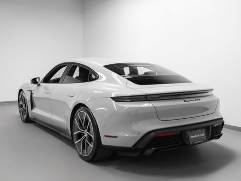 New 2026 Porsche Taycan GTS image 3