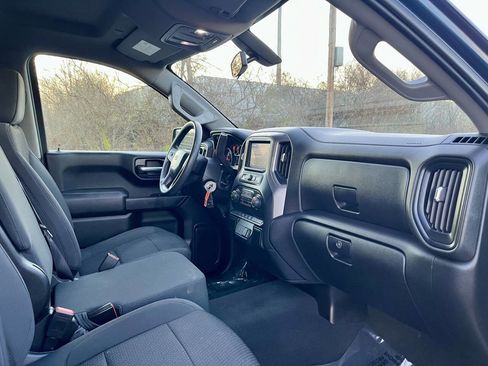 Used 2020 Chevrolet Silverado 1500 Custom w/ Custom Value Package image 14