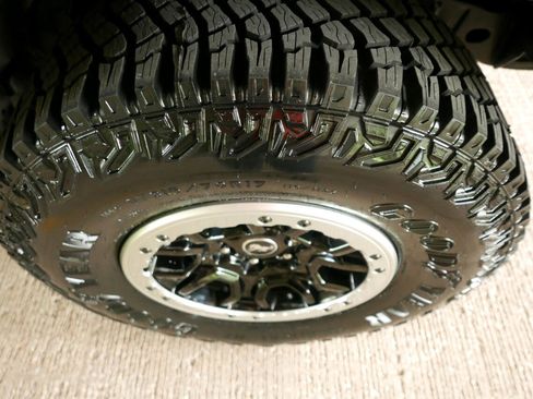 Used 2021 Ford Bronco Badlands image 45