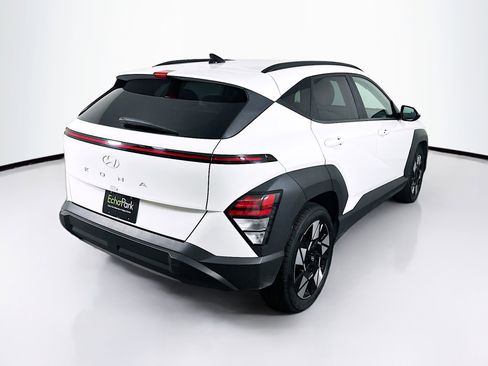 Used 2025 Hyundai Kona SEL FWD image 9