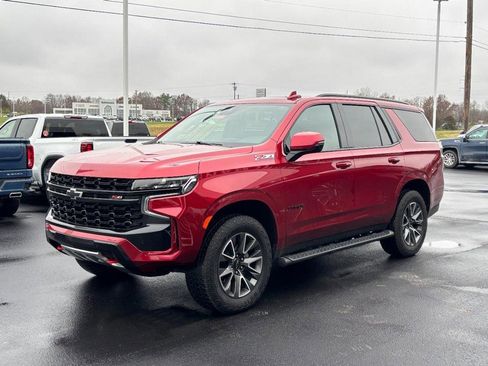 Used 2024 Chevrolet Tahoe Z71 w/ Luxury Package image 11