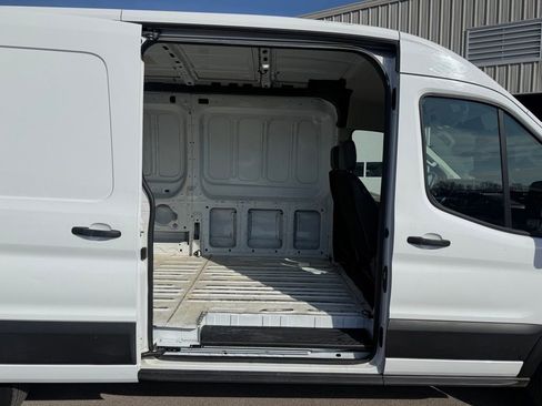 Used 2023 Ford Transit 250 Medium Roof AWD image 14