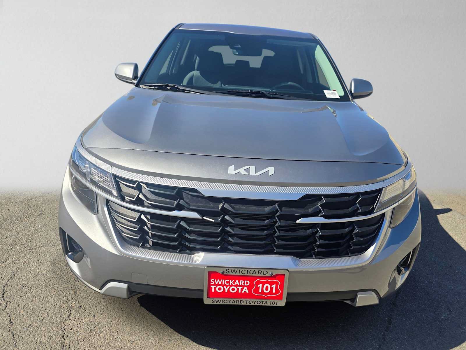 Used 2024 Kia Seltos LX AWD/4WD image 8