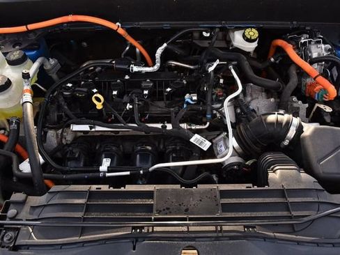 Used 2025 Ford Maverick Lariat w/ 4K Tow Package AWD/4WD image 24