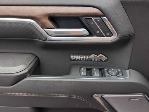 Used 2023 Chevrolet Silverado 1500 High Country w/ High Country Premium Package AWD/4WD image 32