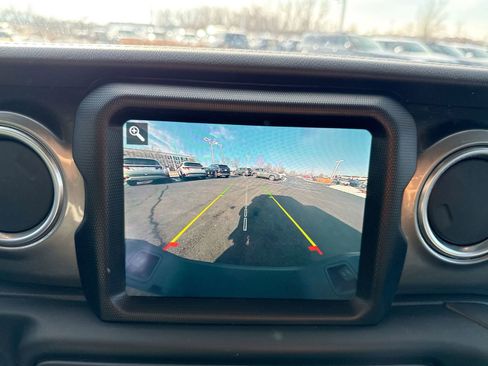 Used 2021 Jeep Gladiator Overland w/ Dual Top Group image 19