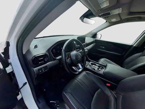 Used 2025 Honda Pilot Elite image 9