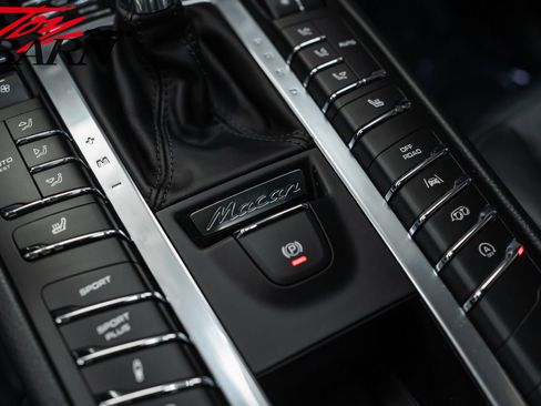Used 2018 Porsche Macan GTS image 44
