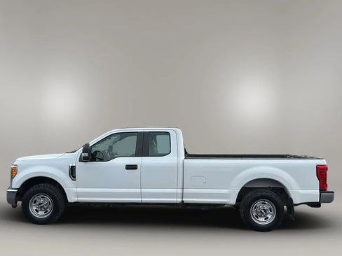 Used 2017 Ford F250 XL w/ Power Equipment Group image 2