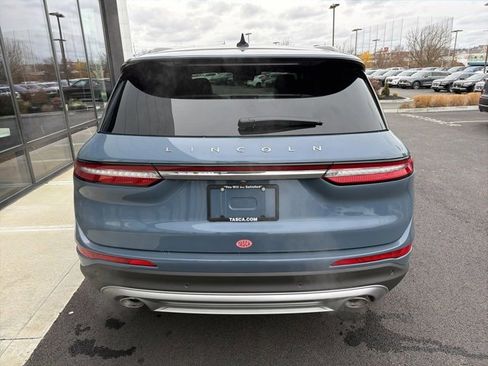 New 2026 Lincoln Corsair Premiere image 4