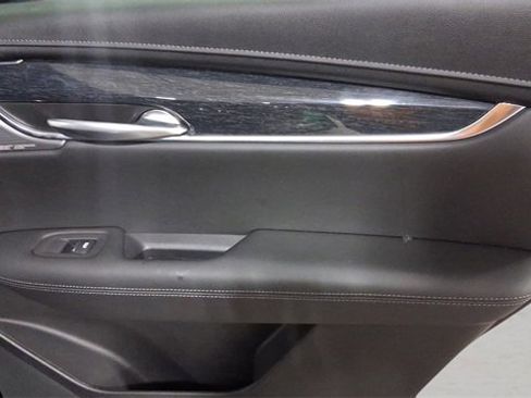 Used 2022 Cadillac XT5 Premium Luxury w/ Technology Package image 16