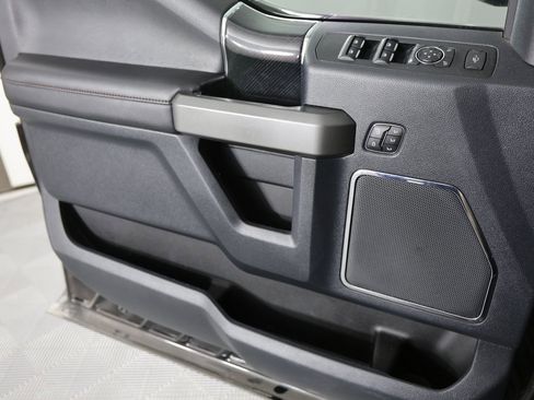 Used 2022 Ford F250 Platinum image 13