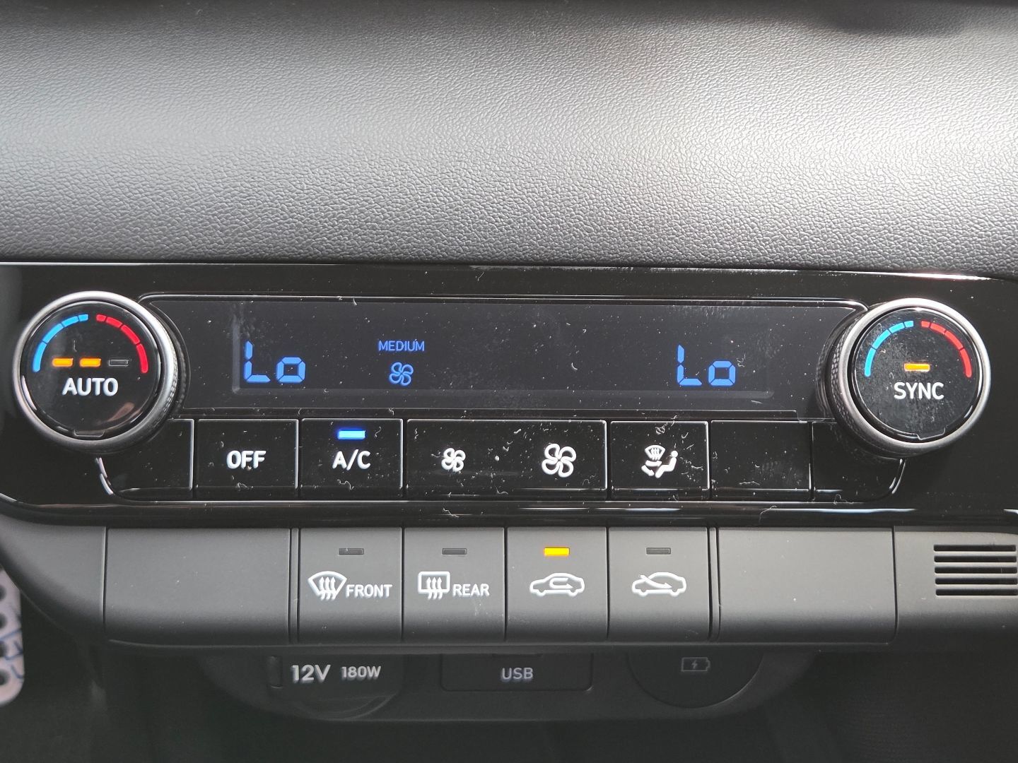 New 2026 Hyundai Elantra Sport FWD image 33