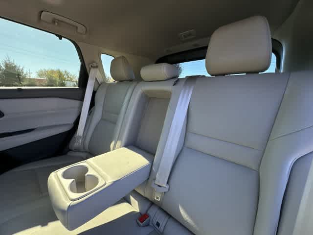 Used 2023 Nissan Rogue SV w/ SV Premium B Package AWD/4WD image 16