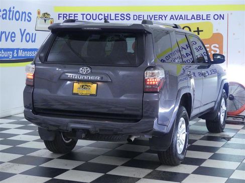 Used 2021 Toyota 4Runner SR5 Premium w/ Moonroof Package AWD/4WD image 7