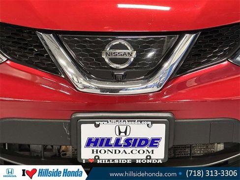 Used 2017 Nissan Rogue Sport SL w/ SL Premium Package image 9