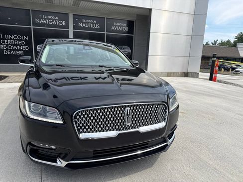 Used 2019 Lincoln Continental Select w/ Continental Climate Package AWD/4WD image 21