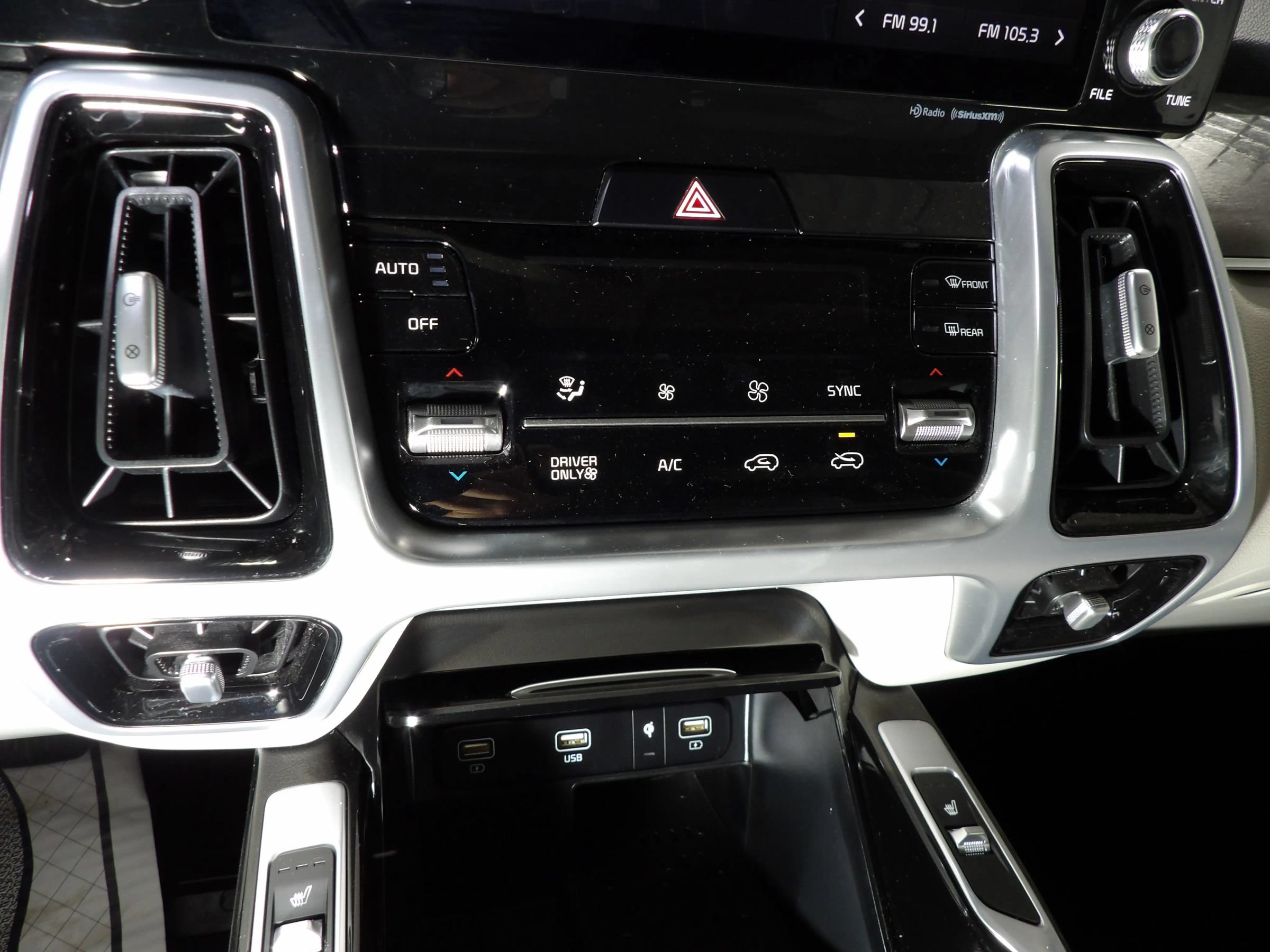 Used 2022 Kia Sorento SX AWD/4WD image 26