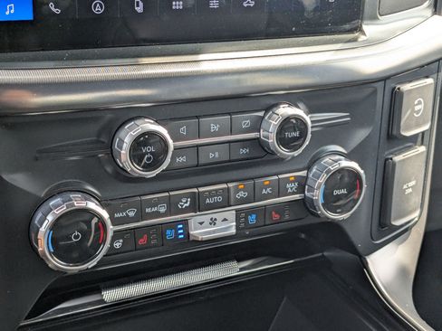 Used 2024 Ford F150 Lariat AWD/4WD image 25