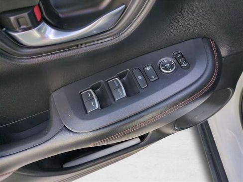 Used 2023 Honda HR-V Sport image 11