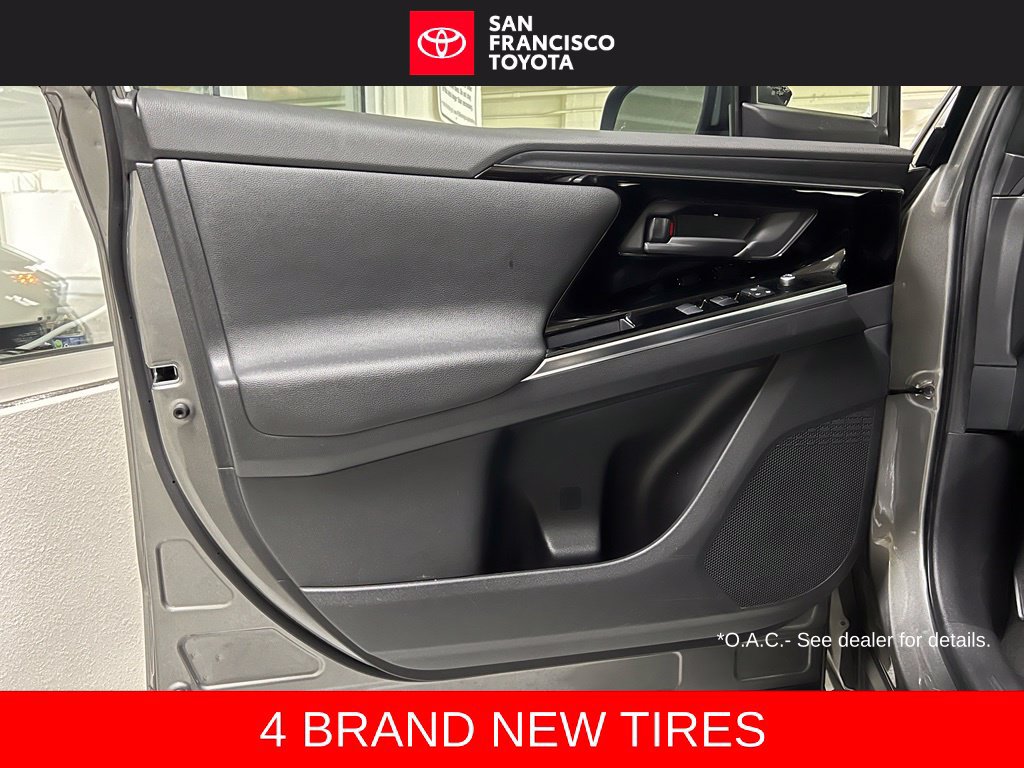 Used 2023 Toyota bZ4X FWD image 35