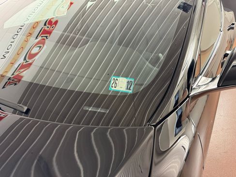 Used 2023 Tesla Model S Base image 10