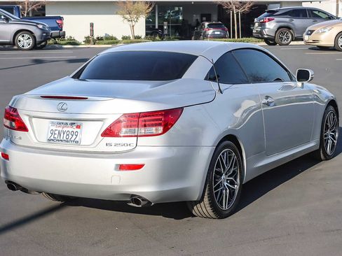 Used 2010 Lexus IS 250C image 4
